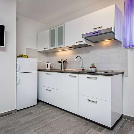 Apartment And Studio Tereza Rovinj Kültér fotó